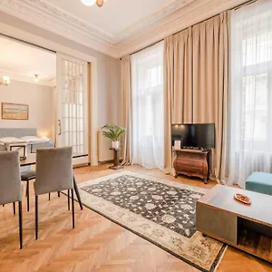  Apartamento Palace Petrarca