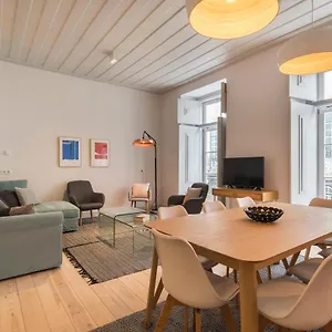 Lovelystay - Charming 3 Bedroom Wonder Downtown , Lisboa Portugal