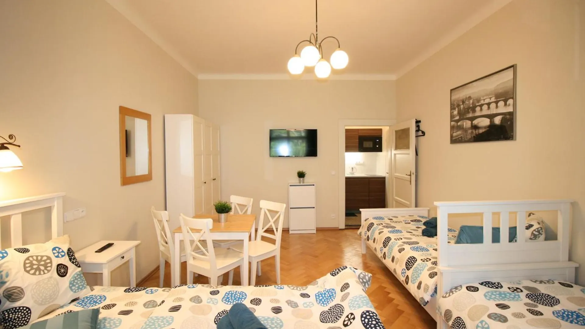 Apartment Finnem Rentals Pod Znonarkou Prague